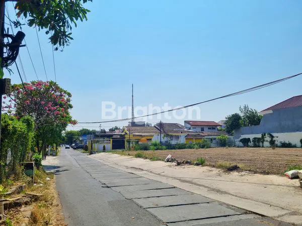 image TANAH KAVLING RAYA DARMO PERMAI II HOOK RAYA DARMO PERMAI UTARA JALAN KEMBAR DEPAN HR MUHAMMAD SQUARE AREA KOMERSIAL, BISNIS (3)