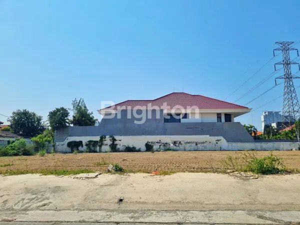 image TANAH KAVLING RAYA DARMO PERMAI II HOOK RAYA DARMO PERMAI UTARA JALAN KEMBAR DEPAN HR MUHAMMAD SQUARE AREA KOMERSIAL, BISNIS (2)