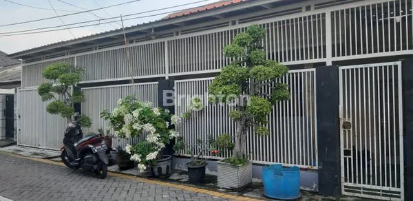 image RUMAH ASRI DAN NYAMAN DI GRESIK (1)