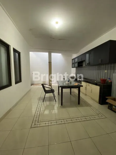 image RUMAH LT 126, LB 100, SHM, DEKAT SEKOLAH INTERNASIONAL DAN RS ALTIUS, HARAPAN INDAH BEKASI (4)