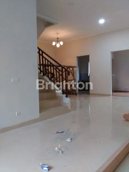 image RUMAH TEMPAT USAHA BINONG LIPPO KARAWACI (3)