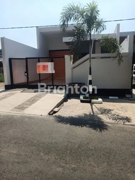 image CANTIK DAN SIAP DIHUNI  (1)