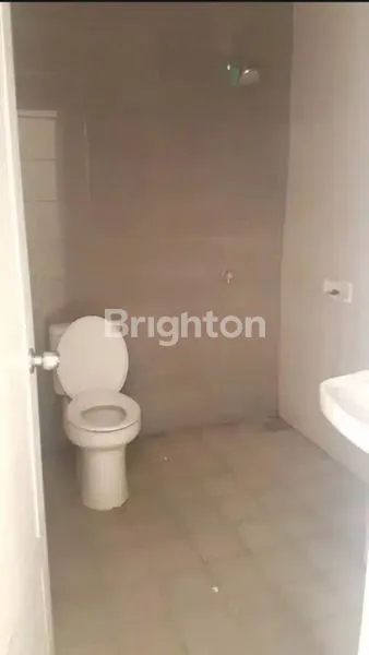 image RUKO KOMERSIL 2,5 LANTAI TAMAN GALAXY (5)