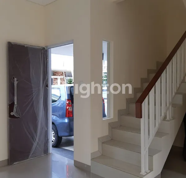 image RUMAH SIAP HUNI DI LOKASI STRATEGIS KOTA BOGOR DEKAT TOL (2)