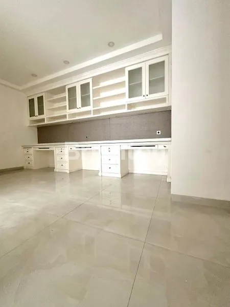 image RUMAH CBD PLUIT EXECUTIVE (7)