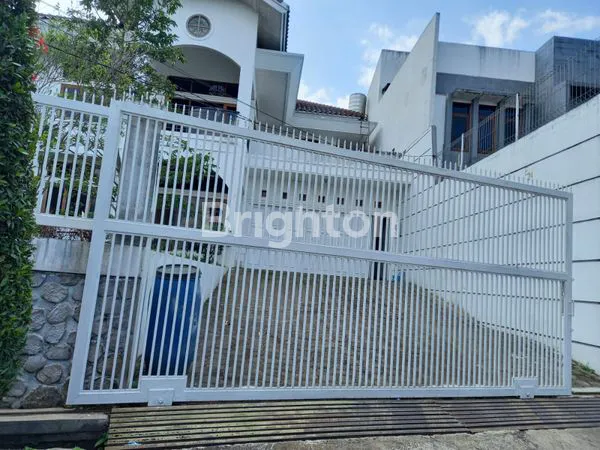 image DIJUAL RUMAH BESAR DAN TANAHNYA LUAS DI SETIABUDI REGENCY BANDUNG BARAT. (3)