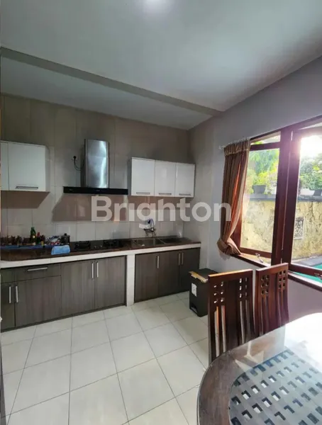 image RUMAH STYLE VILLA LANTAI 2 SANUR DENPASAR SELATAN (8)