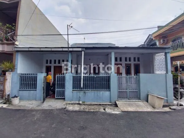 image RUMAH KONTRAKAN DI KOMPLEK DEPNAKER TAMAN WISMA ASRI 1 (1)