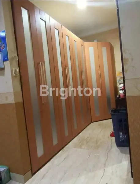 image RUMAH  MEWAH DAN MODERN 2 LANTAI  DI KOTA WISATA, CIBUBUR (3)