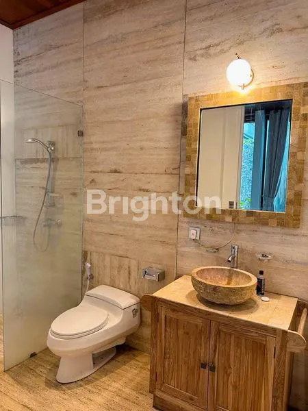 image LUXURY VILLA IN THE HEART OF SANUR WALKING DISTANCE TO THE BEACH (7)