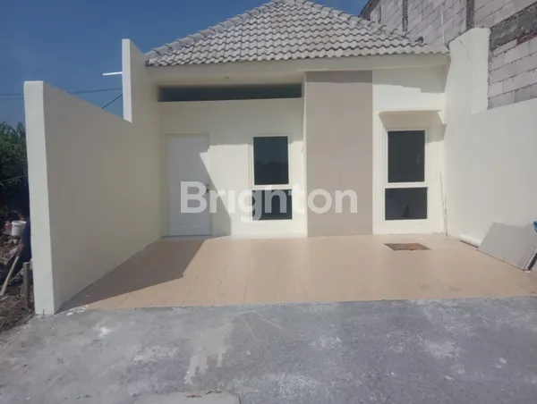 image RUMAH MURAH MERIAH SIAP HUNI DI MEDAYU UTARA SURABAYA (1)