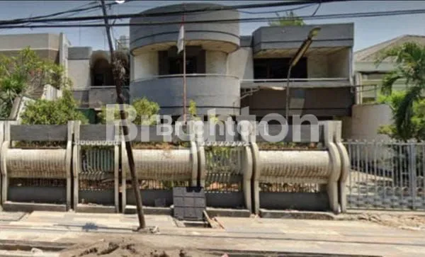 image RUMAH KOMERSIAL RAYA MANYAR KERTOARJO (1)