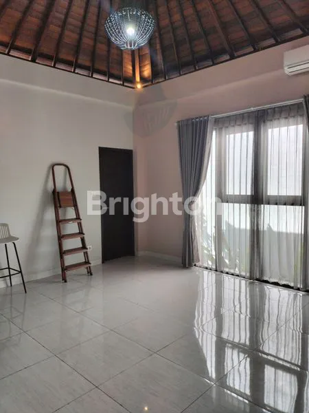 image RUMAH CANTIK 2 LANTAI MODERN MINIMALIS, FULLY FURNISHED DENGAN 3 KAMAR TIDUR, LOKASI STRATEGIS DI HAYAMWURUK, 2 MENIT KE RENON\N (7)