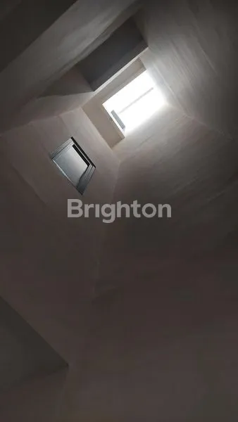 image RUMAH BARU 3 LANTAI DI TANJUNG DUREN DALAM RAYA JAKARTA BARAT (6)