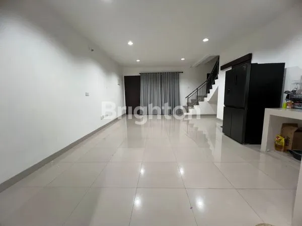 image TERMURAH!! RUMAH PIK2 6X15 SEMI FURNISHED (2)