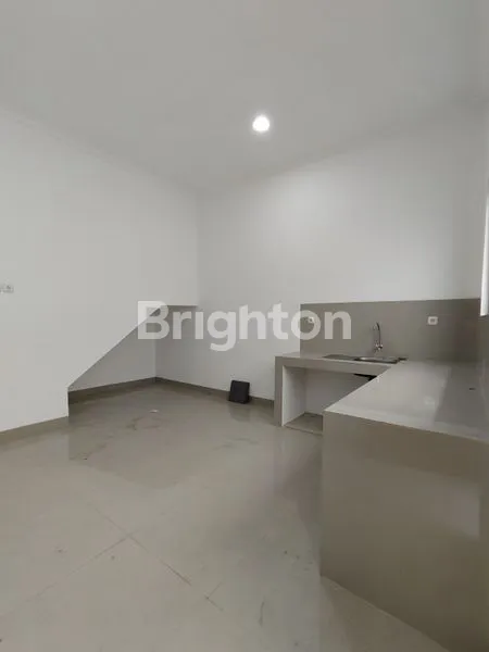 image RUMAH INDENT 3 LANTAI TANJUNG DUREN  (3)