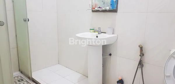 image TURUN HARGA DARI 17 M MENJADI 15,5 M RUMAH PLUS RESTO SIAP PAKAI DI KRAMAT TEGAL (8)