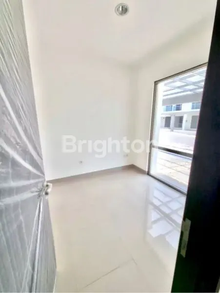 image RUMAH PIK2 6X12,5 LEBAR 6 (5)