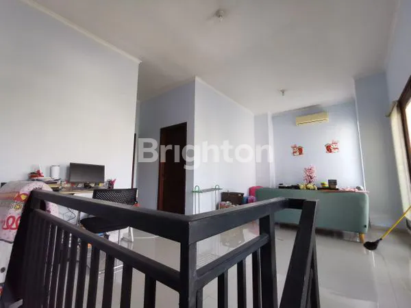image RUMAH SEMI FURNISHED TERAWAT ARAYA 2 GALAXY BUMI PERMAI DEKAT KE RAYA MERR (5)
