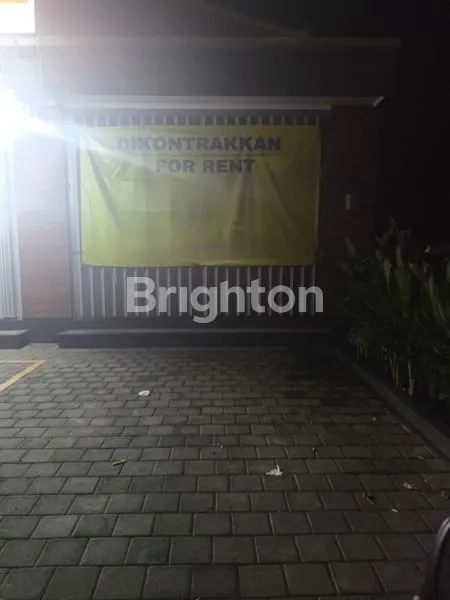 image TOKO DI BATU BELIG DAERAH RAMAI PARIWISATA (3)