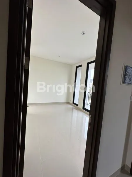 image RUMAH CANTIK DI KAWASAN ELITE LINGKUNGAN NYAMAN SIAP HUNI (4)