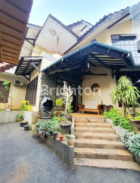 image RUMAH MEWAH NYAMAN SIAP HUNI DI CIRENDEU (3)