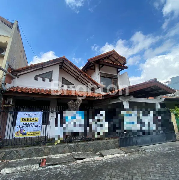 RUMAH 2 LANTAI LOKASI STRATEGIS PUSAT KOTA SURABAYA