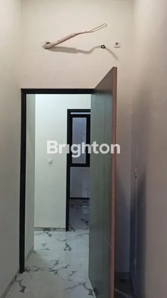 image RUMAH BARU 2 LANTAI RUNGKUT MAPAN DEKAT RAYA MERR UPN RUNGKUT (2)