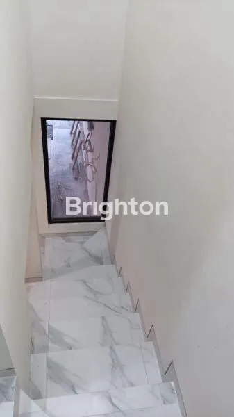 image RUMAH BARU 2 LANTAI RUNGKUT MAPAN DEKAT RAYA MERR UPN RUNGKUT (4)