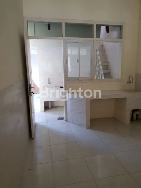 image RUMAH MEWAH HARGA MURAH DI MOJOARUM  (7)