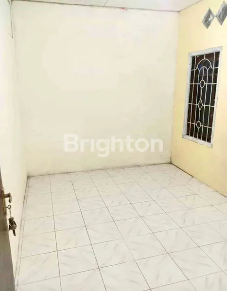 image RUMAH CANTIK DUA LANTAI (5)