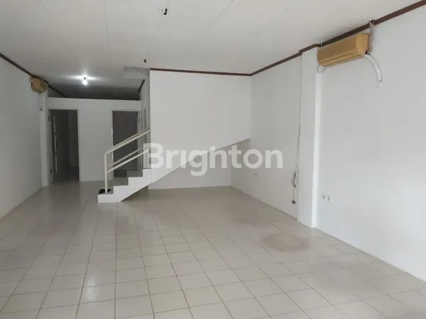 image RUKO NYAMAN DAN STRATEGIS, HANYA 5 MENIT DARI JALAN BESAR (1)