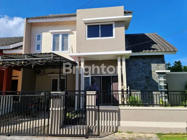 image RUMAH DUA LANTAI HOOK DI WIKA (1)