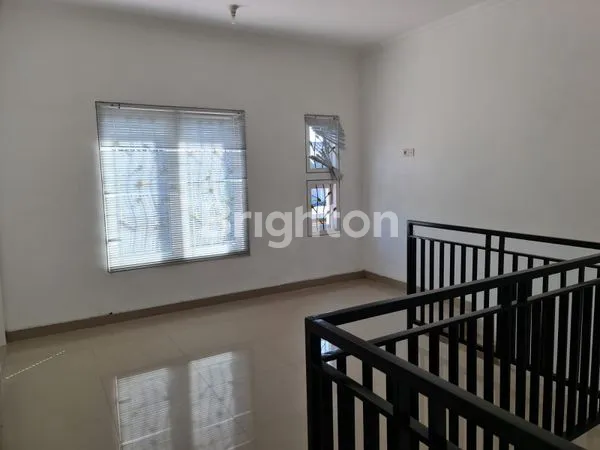 image RUMAH DUA LANTAI HOOK DI WIKA (4)