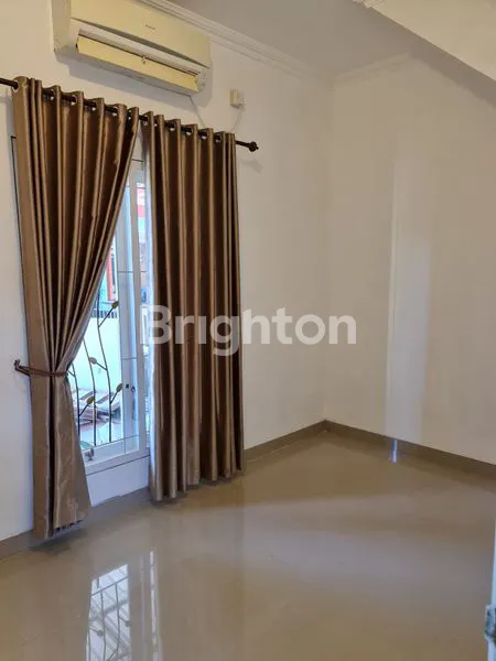 image RUMAH DUA LANTAI HOOK DI WIKA (5)