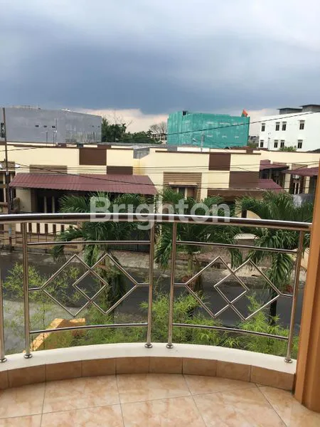 image RUMAH BESAR SIAP HUNI HARGA MURAH (7)