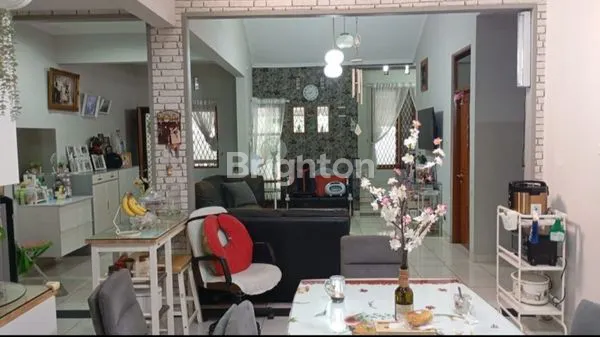 image RUMAH CANTIK TERAWAT NUSA HIJAU PERMAI CIMAHI  (3)