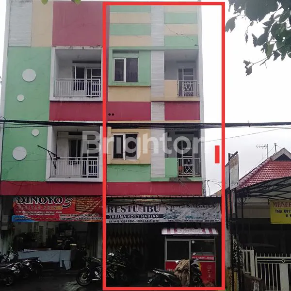 MURAH RUKO KOS HARIAN (3 LANTAI), FULL FURNISHED (AC, TEMPAT TIDUR, PERABOT, KITCHEN SET, GEROBAK JUALAN, DLL), LOKASI DI SEBERANG UNIVERSITAS BRAWIJAYA