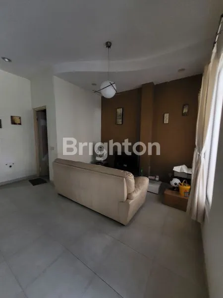 image RUMAH 2 LT SUDAH RENOV TOTAL DITAMAN UBUD LIPPO KARAWACI TANGERANG (3)
