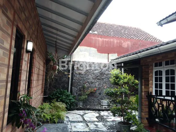 image RUMAH USAHA HOMESTAY, STRATEGIS, DIKELILINGI HOTEL: SHERATON, SATORIA, INSIDE MELIA, AVEON, DEKAT RINGROAD UTARA, BANDARA ADISUCIPTO (1)