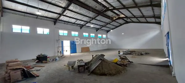 image GUDANG DENGAN AKSES JALAN UTAMA (3)