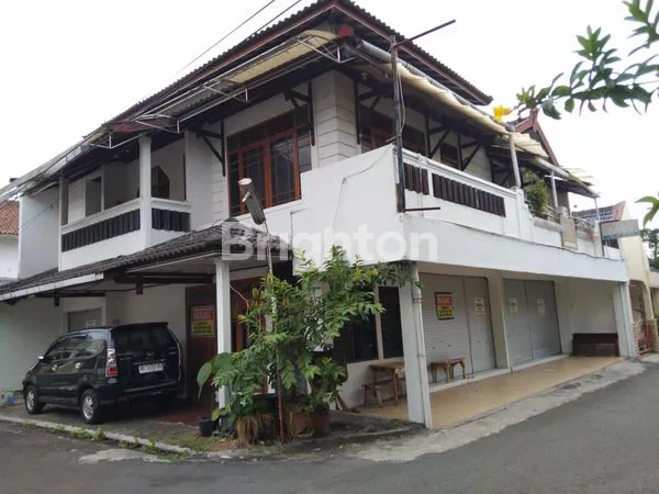 RUKO, TOKO DAN RUMAH HOOK, AREA KOMERSIL, PUSAT AREA CAFE, PERUMAHAN ELIT PONDOK PERMAI, PALAGAN ASRI, MERAPI VIEW. DEKAT KAMPUS UGM, UII. KALIURANG KM 8.