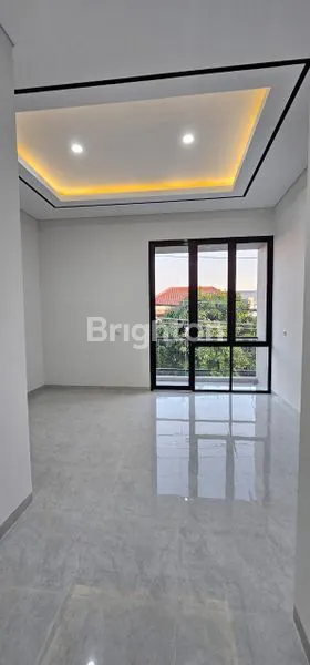 image RUMAH MEWAH MINIMALIS MURAH SUTOREJO (8)