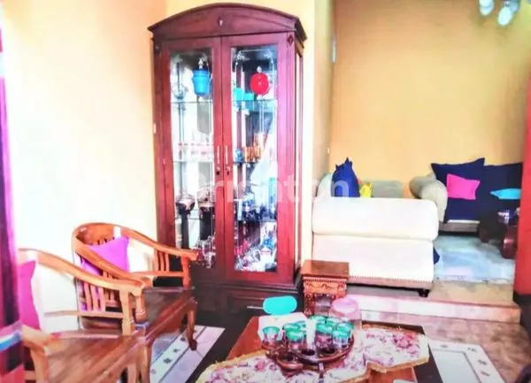 image RUMAH BAGUS SPEK TINGGI 1.5 LANTAI DI SAWOJAJAR KOTA MALANG (6)