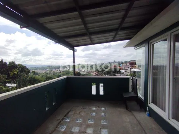 image RUMAH 2 LANTAI + BASEMENT MAIN ROAD PASIRIMPUN BANDUNG (4)