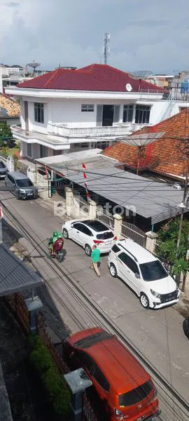 image DIJUAL RUMAH LOKASI PREMIUM TENGAH KOTA FULL FASILITAS (8)