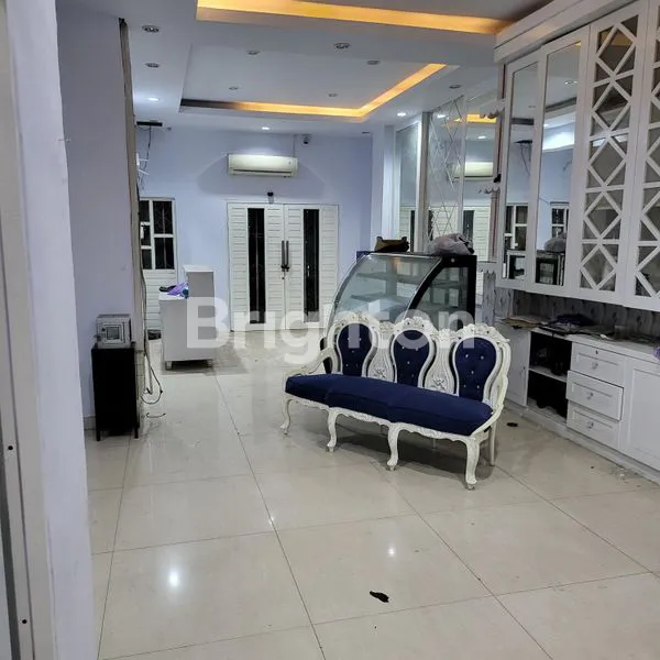 image TOKO & PABRIK KUE BERPRODUKSI (3)