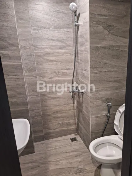 image APARTEMEN COLLINS ( STUDIO) BRAND NEW  SIAP HUNI BONUS AC DAN INTALL WIFI (4)