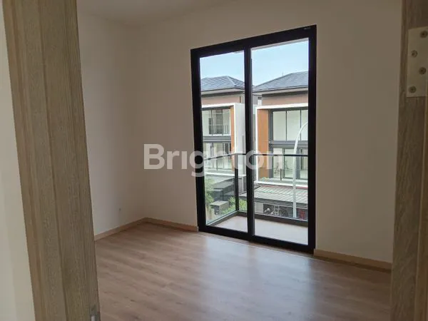 image TURUN HARGA RUMAH MEWAH DI NAVAPARK LEBAR 12 CLUSTER LAUREL BADAN (5)