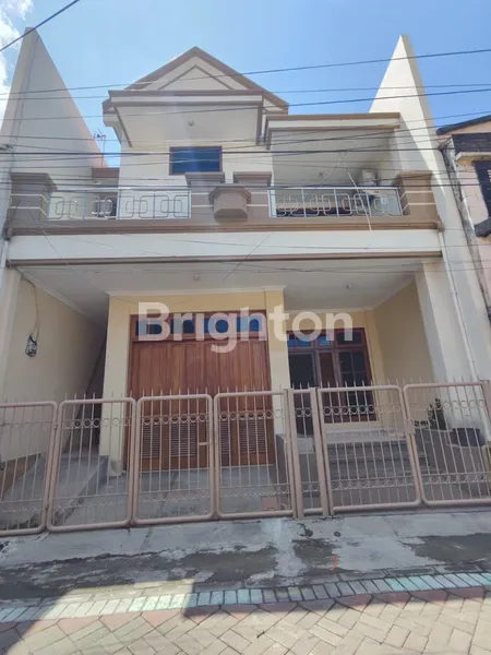 image RUKO 3 LANTAI NOL JALAN RAYA BRATANG GEDE BONUS RUMAH 2 LANTAI (3)